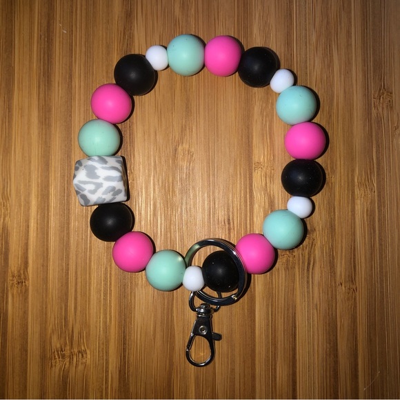 Silicone Bead Wristlets- customized options available - Picture 6 of 8